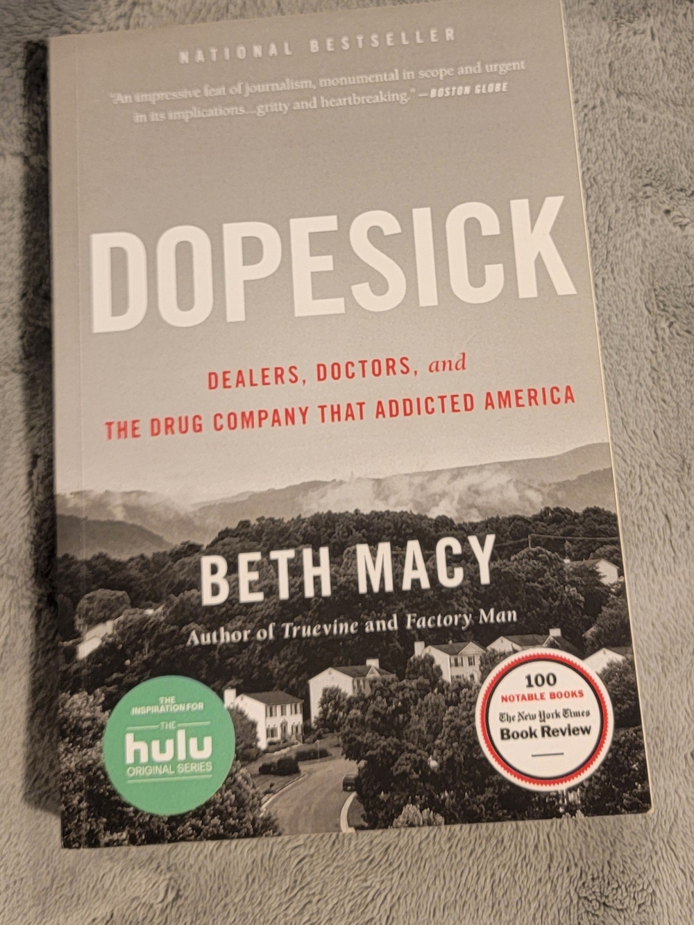 Mint Condition! Dopesick by Beth Macy (Paperback)